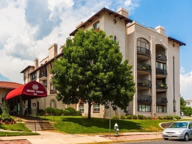 Two Bedroom Condo Available at Spanish Tow... - Two Bedroom Condo Available at Spanish Tow... Unit 405