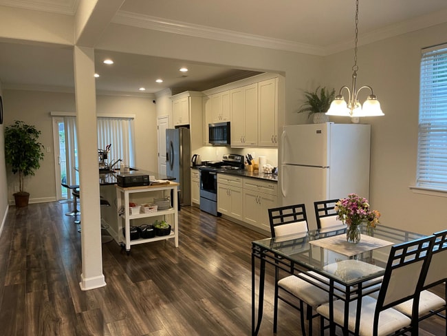 Photo - 3313 Marne Ave