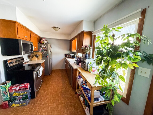 Photo - 4932 Sutton Ln