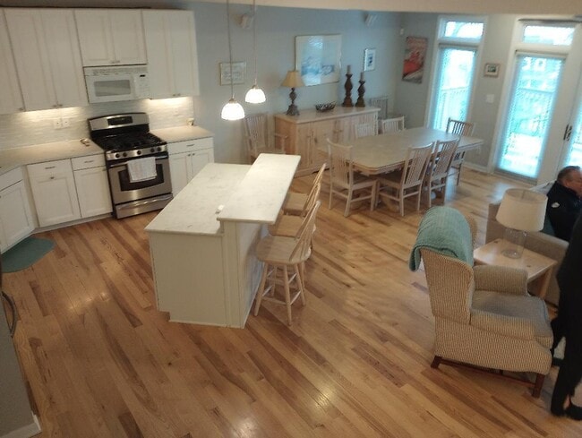 Photo - 414 S Lake Shore Dr