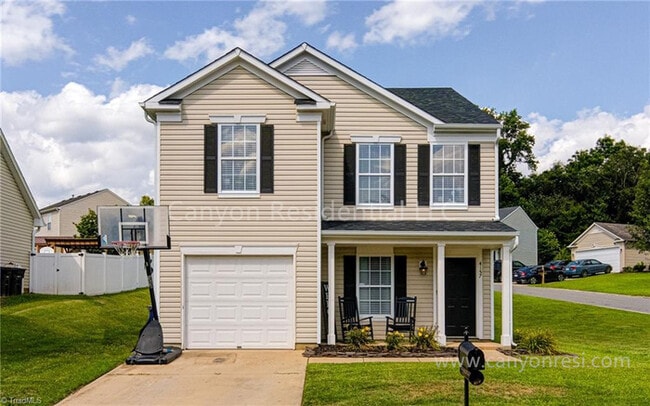 Beautiful 3b Room!Move in ready! - Beautiful 3b Room!Move in ready!