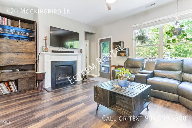 Photo - 420 Mockingbird Ln