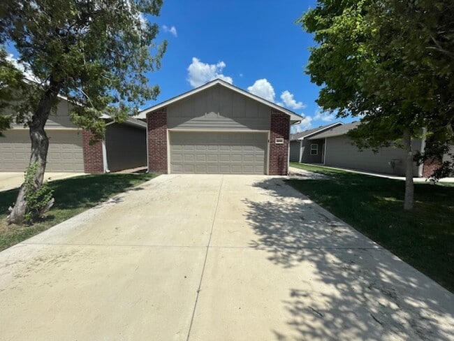 For Rent – Beautiful 3 Bed | 2 Bath Single... - For Rent – Beautiful 3 Bed | 2 Bath Single... House