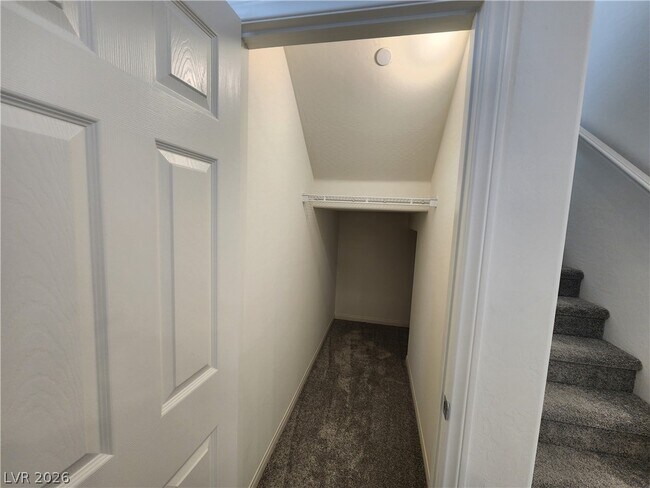 Photo - 1553 Crowned Eagle St