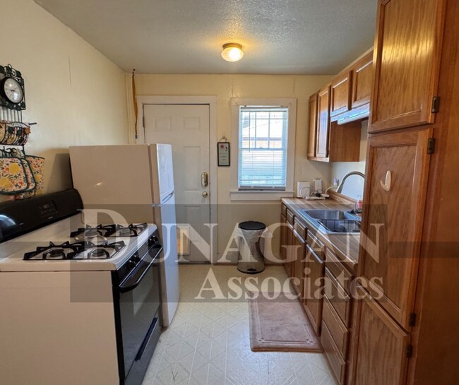 Photo - OPEN HOUSE ON 10/16 @ 2:00 ! Call us today...