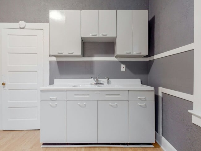 Photo - 5814 Prosser Ave