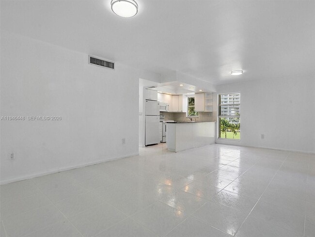 Photo - 201 178th Dr Unit 307