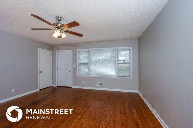 Photo - 8808 Fernview Dr