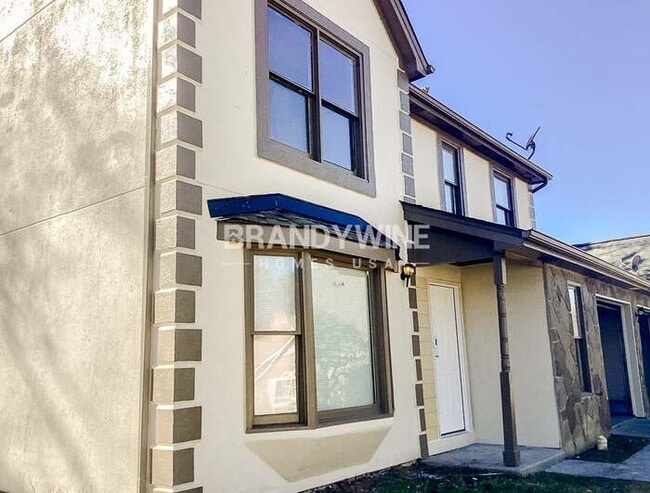 Building Photo - 1577 Linksview Close Rental