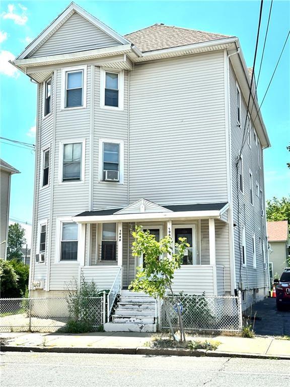 Building Photo - 1047 Eddy St Unit 3 Rental
