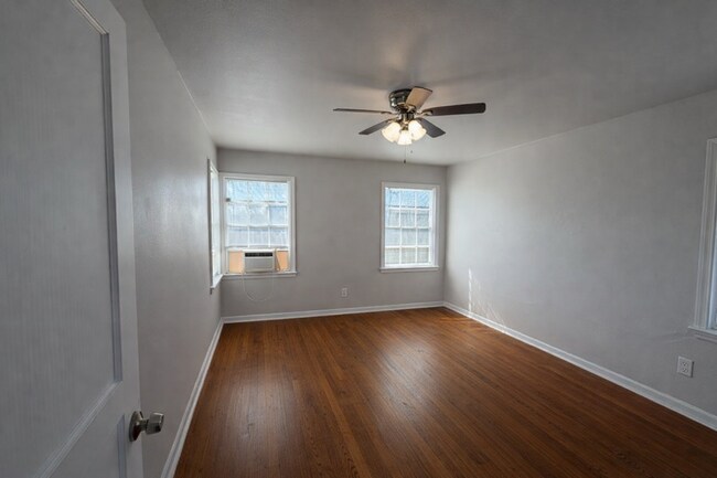 Photo - 2 Bedroom- Historic Monticello Park Unidad D