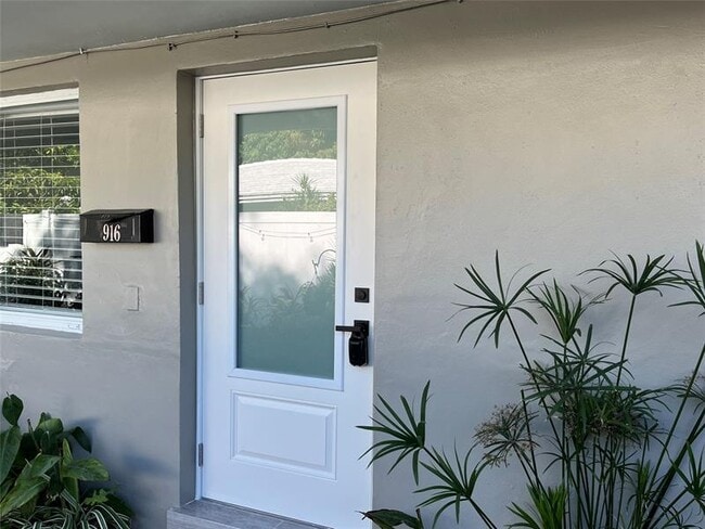 Photo - 916 NW 26th St Unit 916