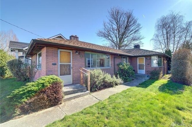 Building Photo - Li Unit 2307