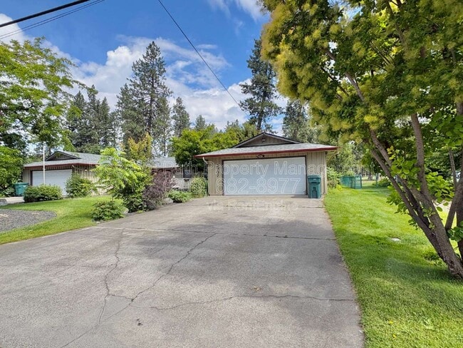 Photo - 2707 Fairway Dr