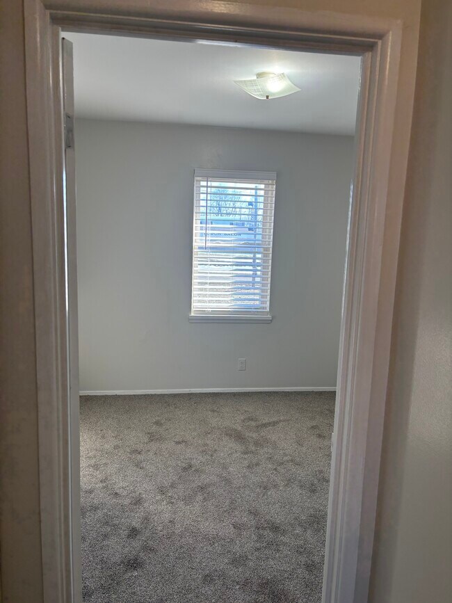 Photo - 9327 La Grange Rd Unit 3