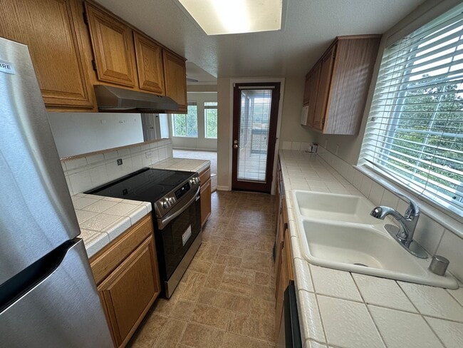 Photo - 2 Bed 2 Bath Corner Unit Condo In San Ramon