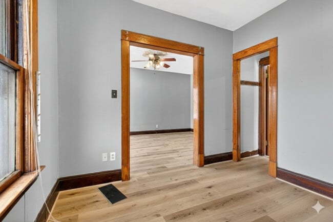 Photo - 2977 E 66th St