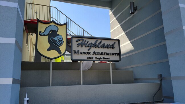Highland Manor Apartments