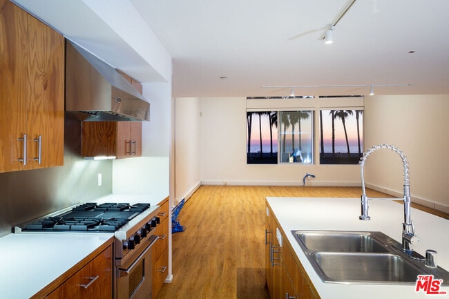 Photo - 11 Brooks Ave Unit C