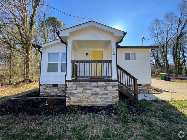 Building Photo - NEWLY RENOVATED COTTAGE! Rental