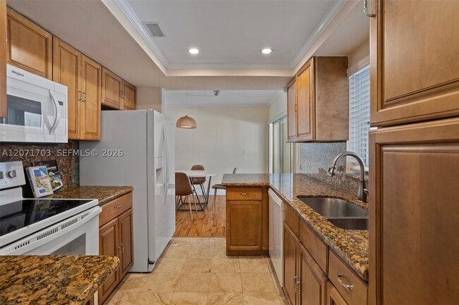 Building Photo - 7508 SW 58th Ave