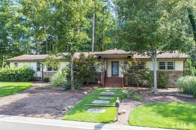 Photo - Gorgeous 4 Bedroom Ranch Home, Near Mordecai/Oakwood Neighborhoods, Premium Finishes, Fenced Back...