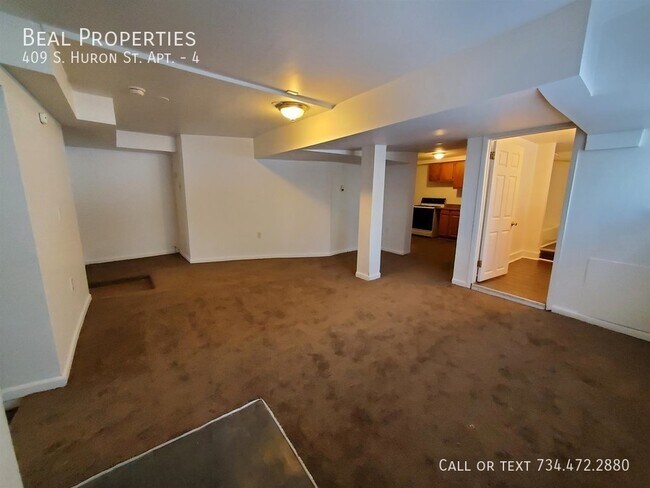 Photo - 409 S Huron St Unidad 4