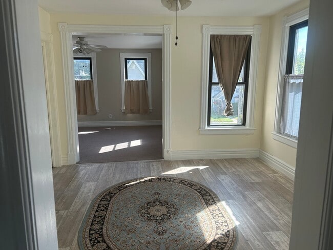 Photo - 11 7th Ave Unit # 2