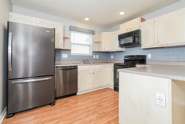 Photo - 345 Forge Dr