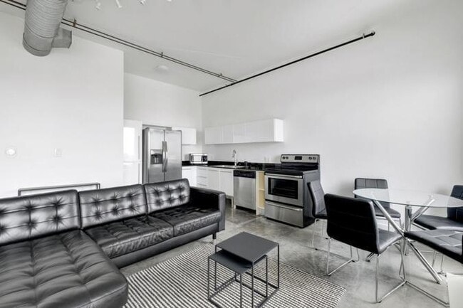 Photo - 10 SW South River Dr Unit 1405