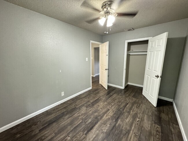 2 Bedroom and 1 bathroom ready to move in