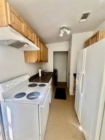 Photo - 898 E Reno Rd