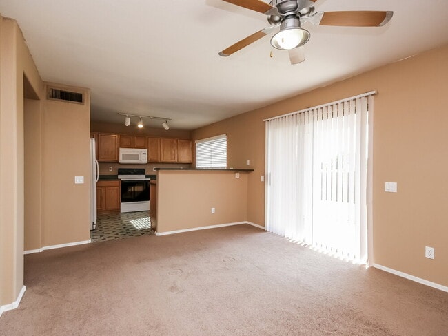 Photo - 250 W Juniper Ave