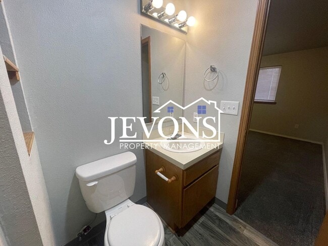 Photo - 907 S 4th Ave Unit 1