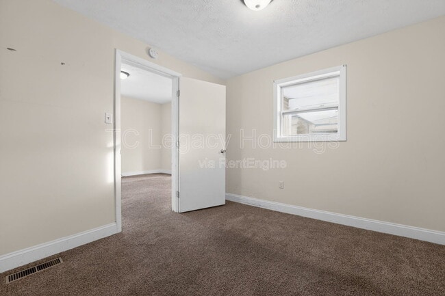 Photo - 388 Broaddus Ave Unit B