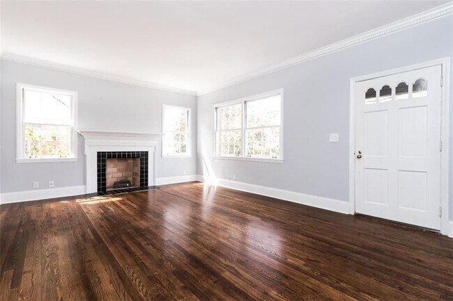 Photo - 132 Garden Ln