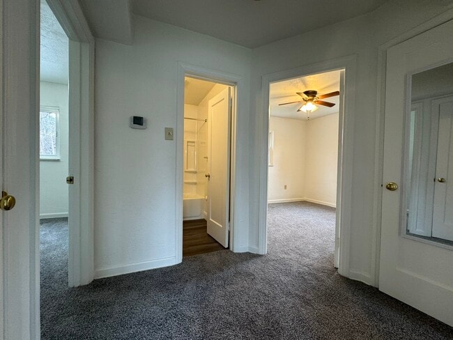 Photo - 110 Southvue Ct