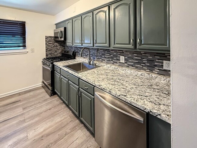 Photo - 8 West Side Ave Unit 2