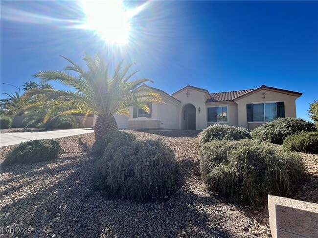 Building Photo - 2487 Hardin Ridge Dr