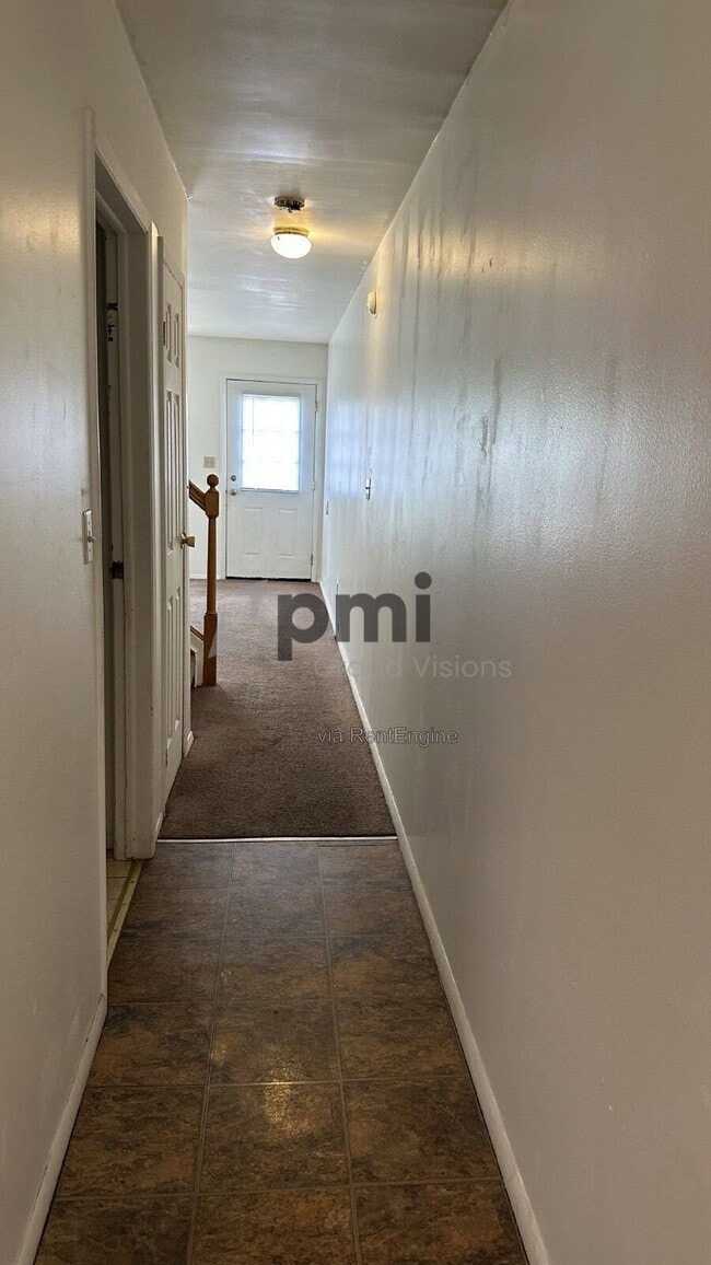 Photo - 1616 University Dr