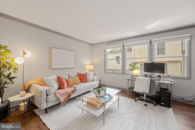 Photo - 5065 9th St S