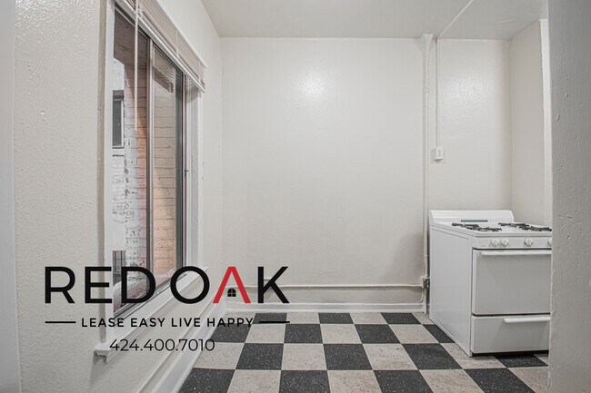 Photo - 425–427 S. Grand View St Unidad 5503