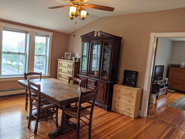 Photo - 73 Broadway Unidad 3