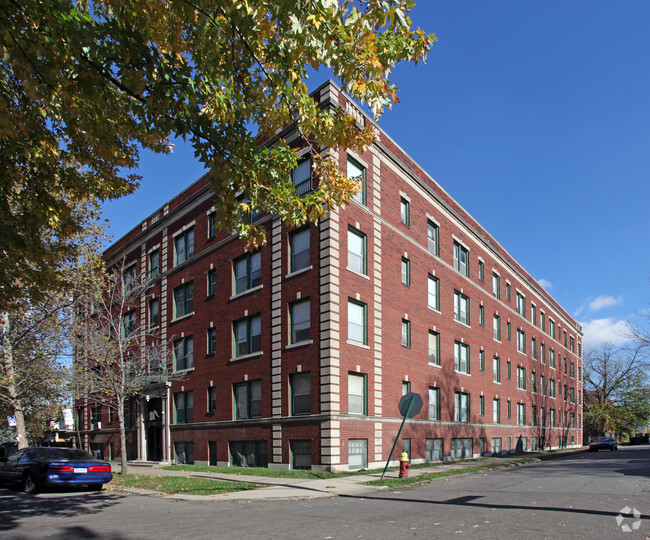 Building Photo - The Broderick Manor Apartments