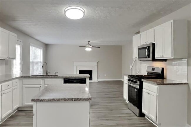 Photo - 1294 Log Cabin Ln SE