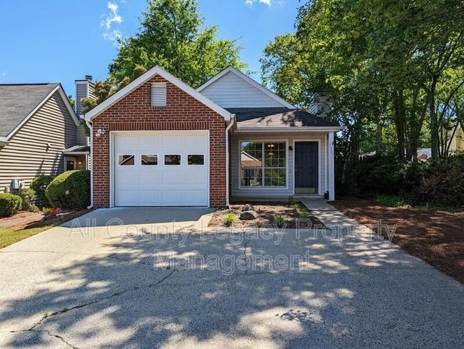 Building Photo - 1307 Yorkshire Ln
