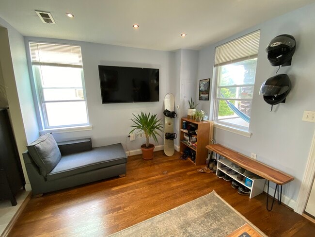 Photo - 1743 L St NE