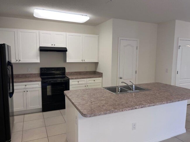 Photo - 4812 Riverwalk Dr