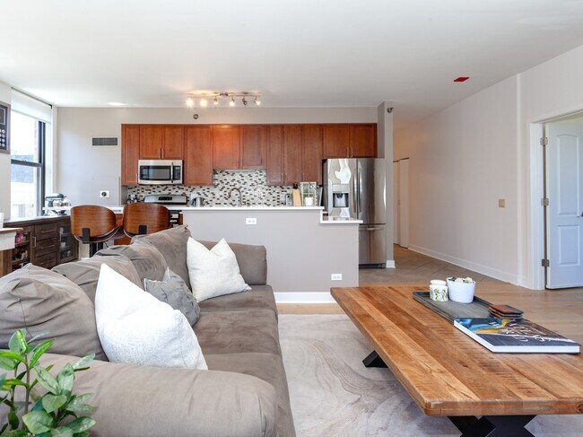 Photo - 330 N Jefferson St Unit 904