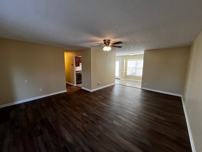 Photo - 5220 Redfield Dr